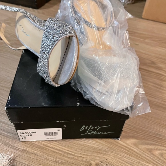 Betsy Johnson SB-ELORA SILVER shoes - Picture 3 of 5